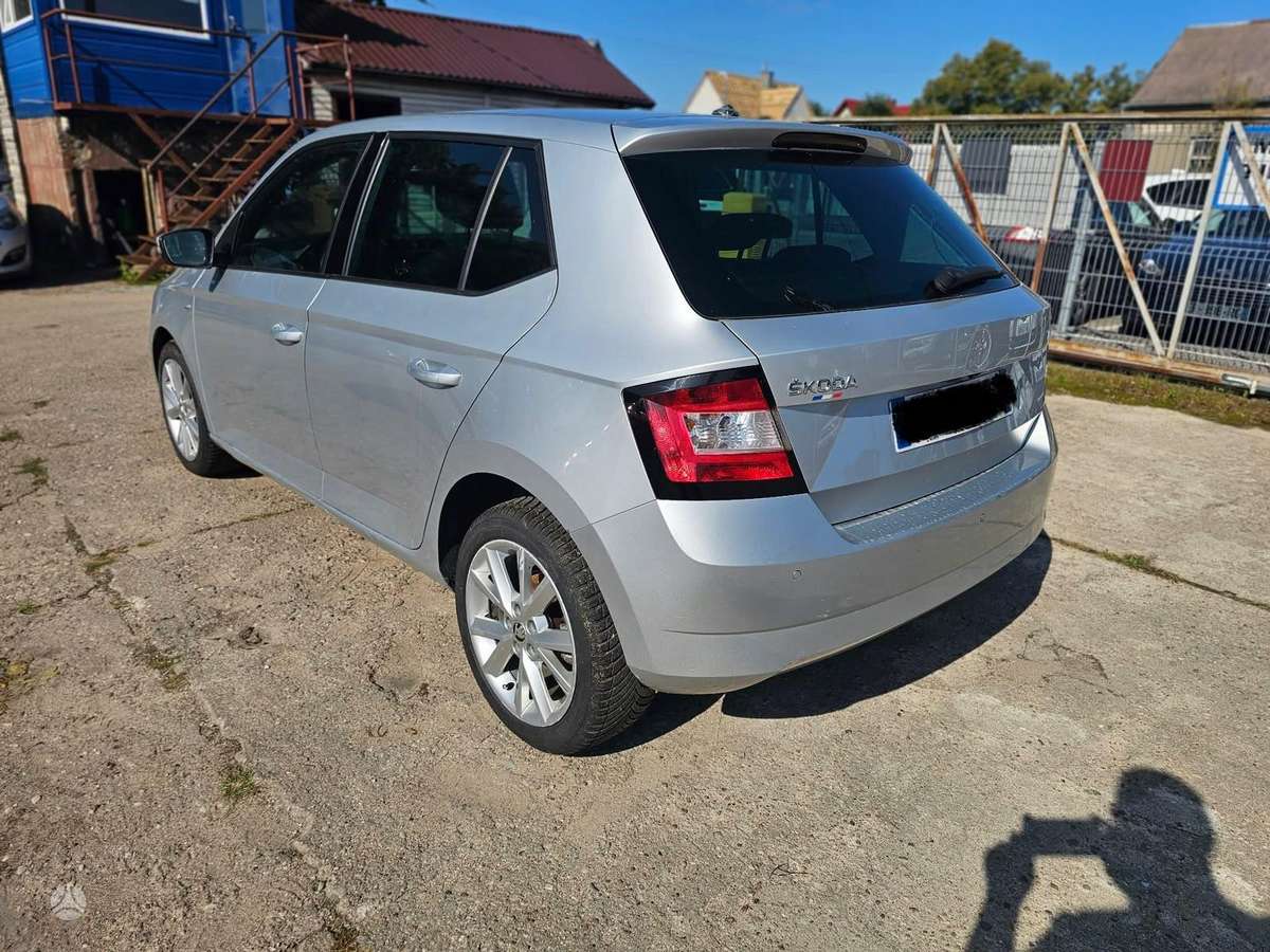 Škoda Fabia - 5