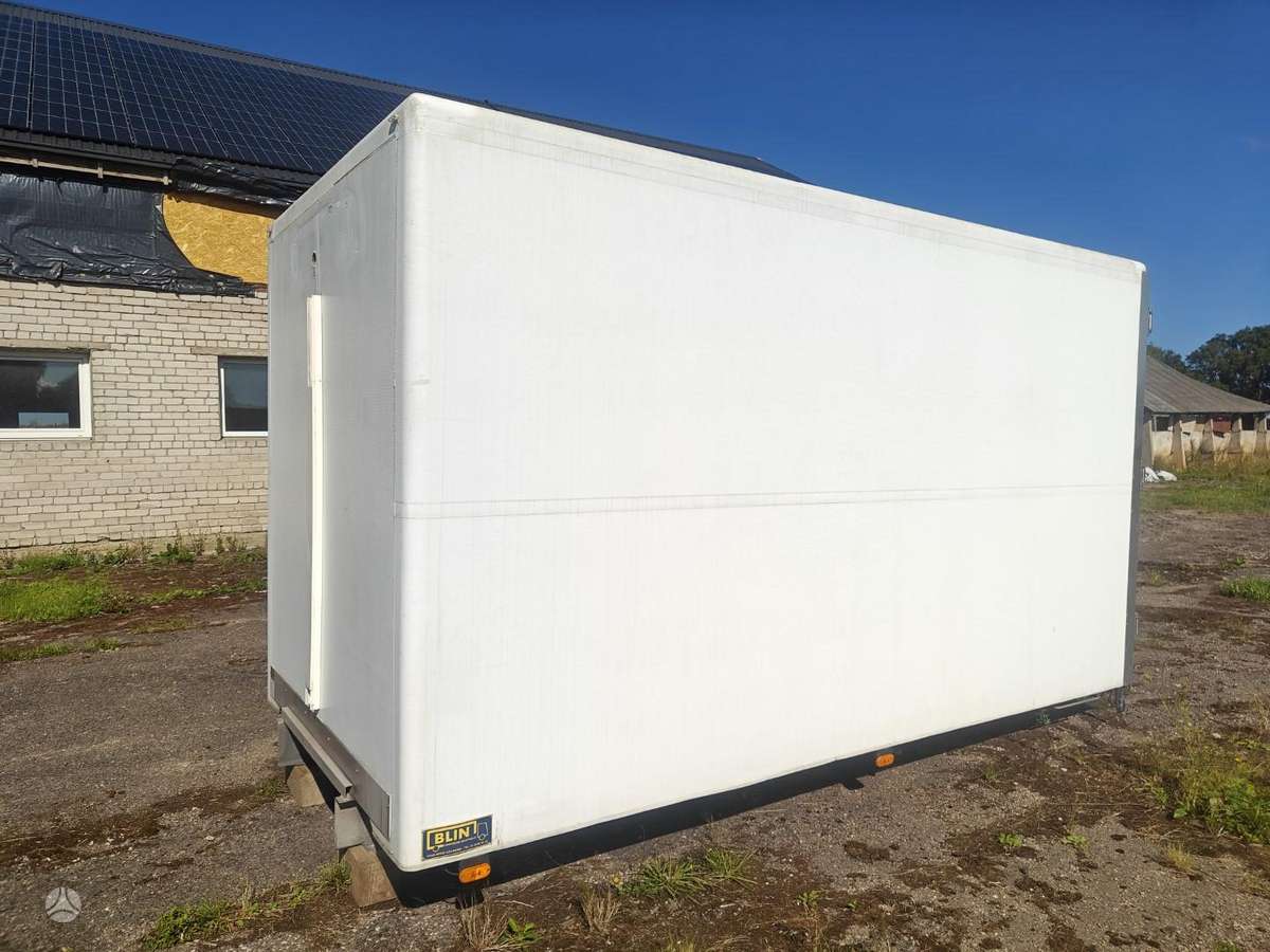 Mercedes-Benz Sprinter, cargo vans