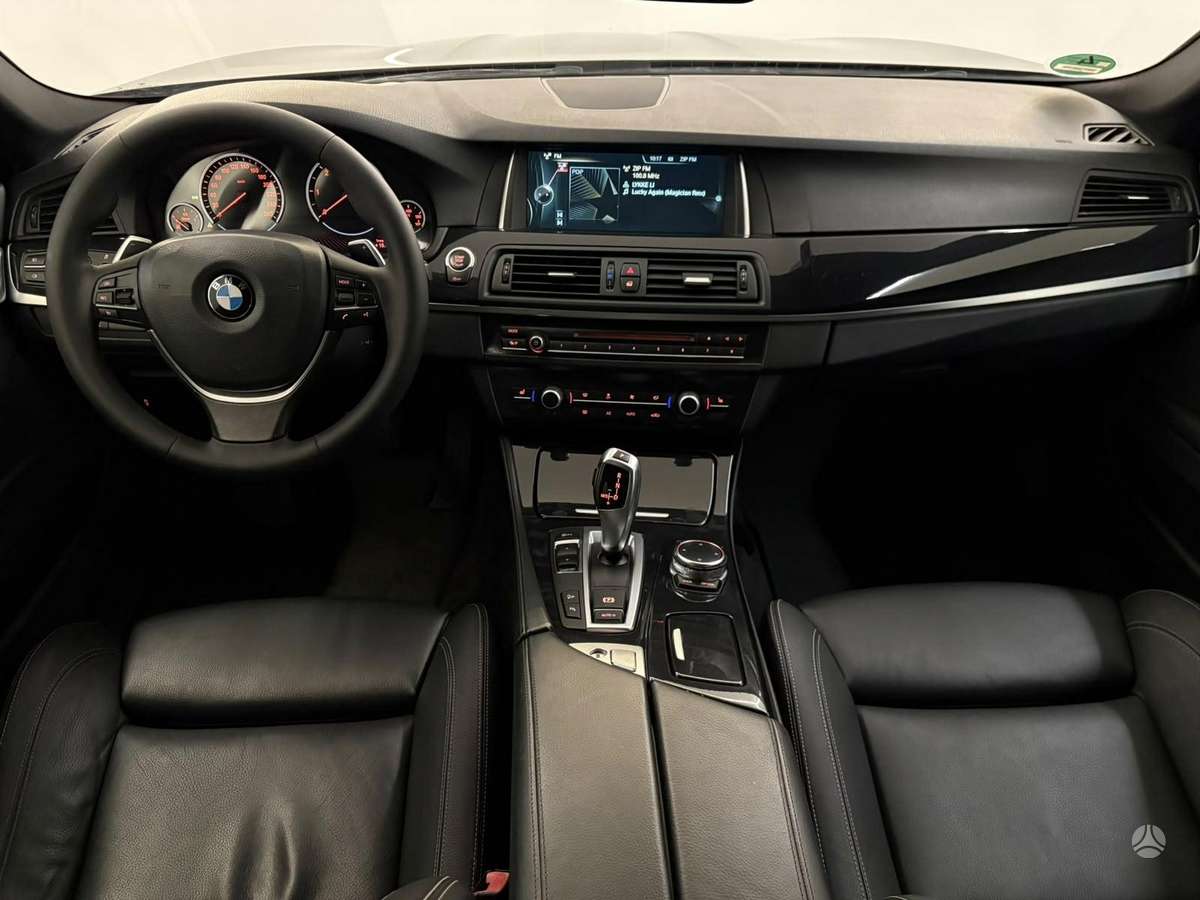 BMW 520, 2.0 l., Седан