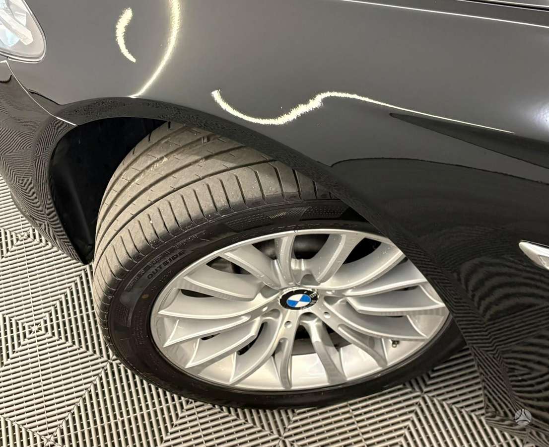 BMW 520, 2.0 l., Седан