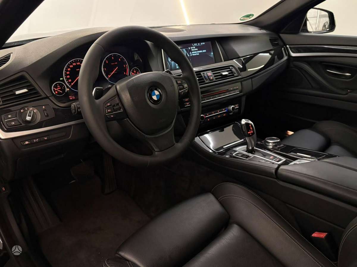 BMW 520, 2.0 l., Седан