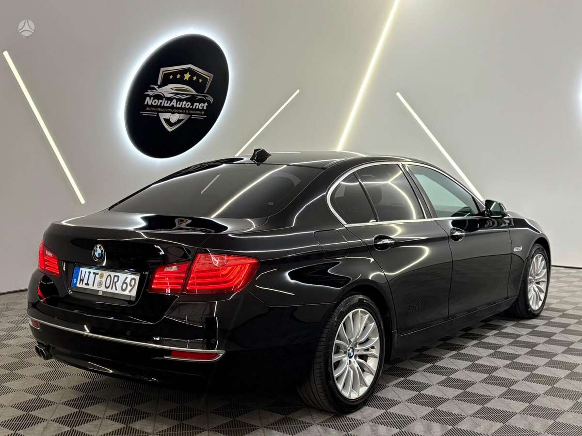 BMW 520, 2.0 l., Седан