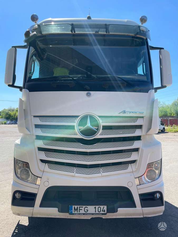 Mercedes-Benz ACTROS  18-45, double sleeper