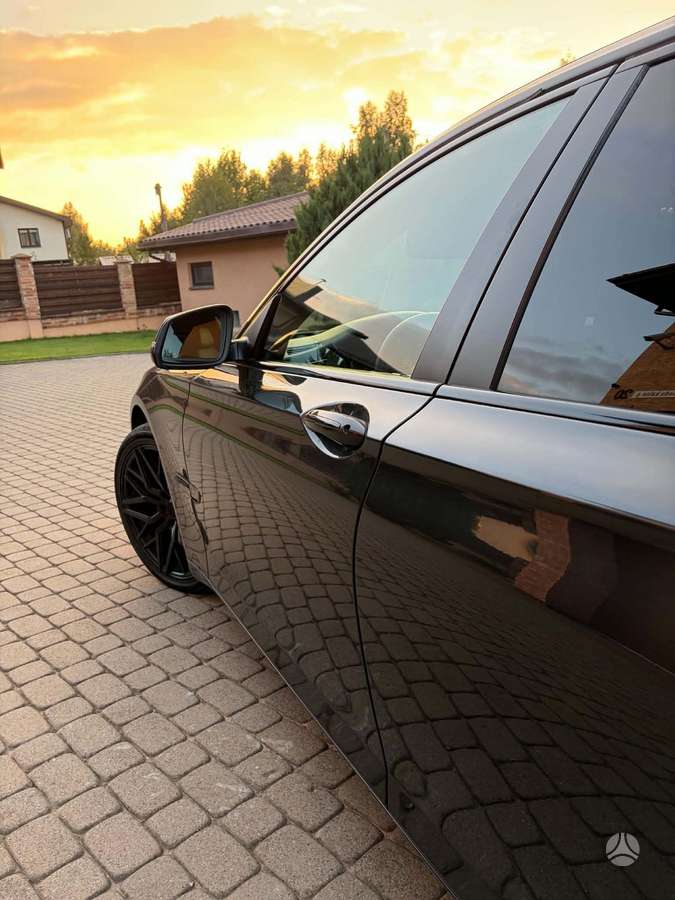 BMW 730, sedanas