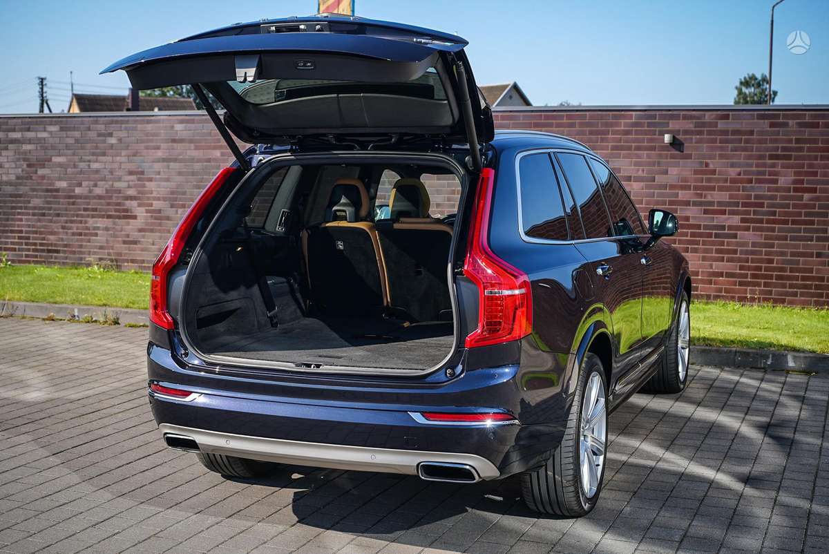 Volvo XC90 - 10