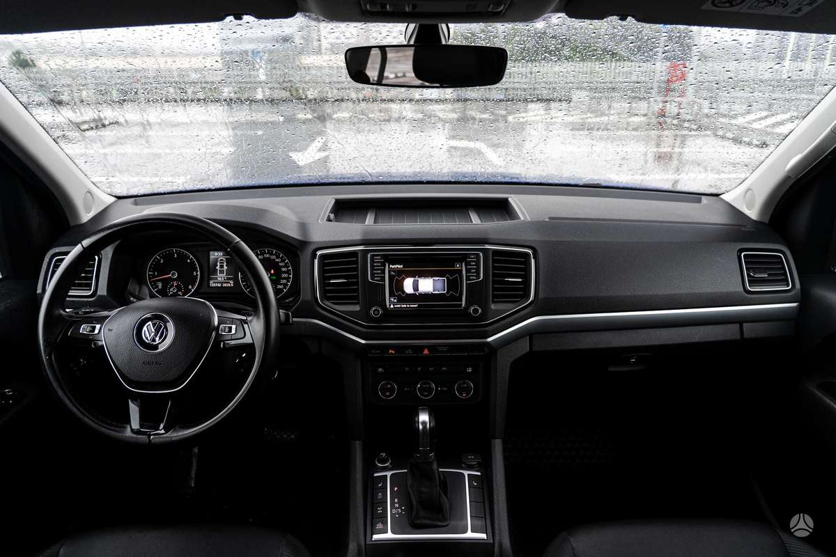 Volkswagen Amarok - 11