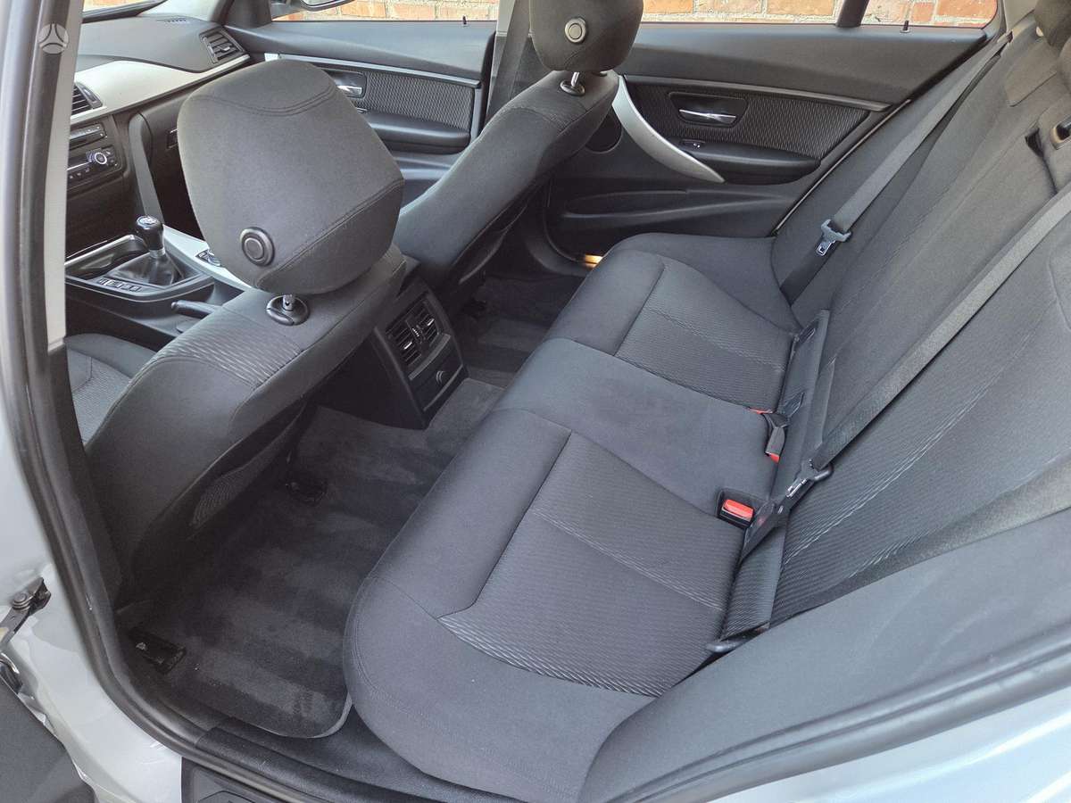 BMW 318, 2.0 l., wagon