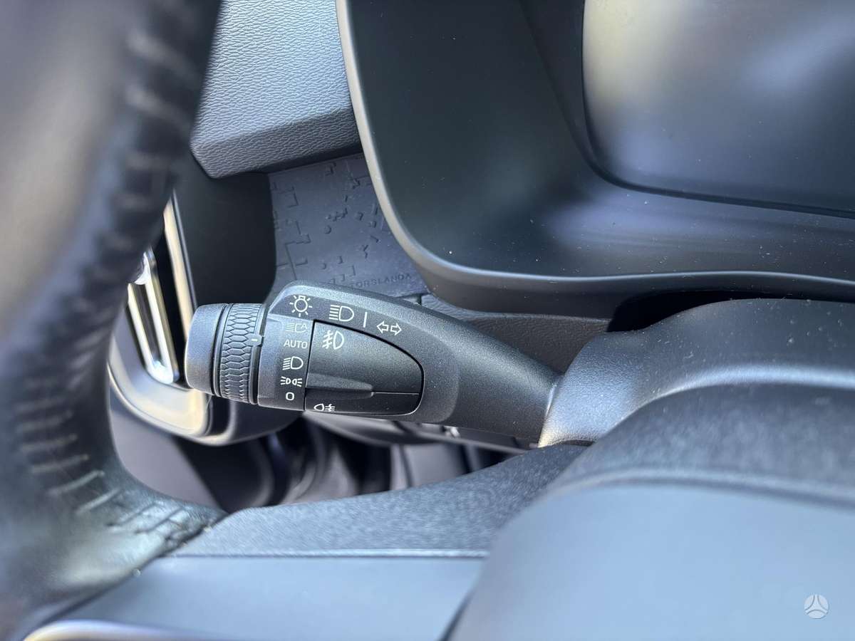 Volvo XC40, 2.0 l., Внедорожник / Кроссовер