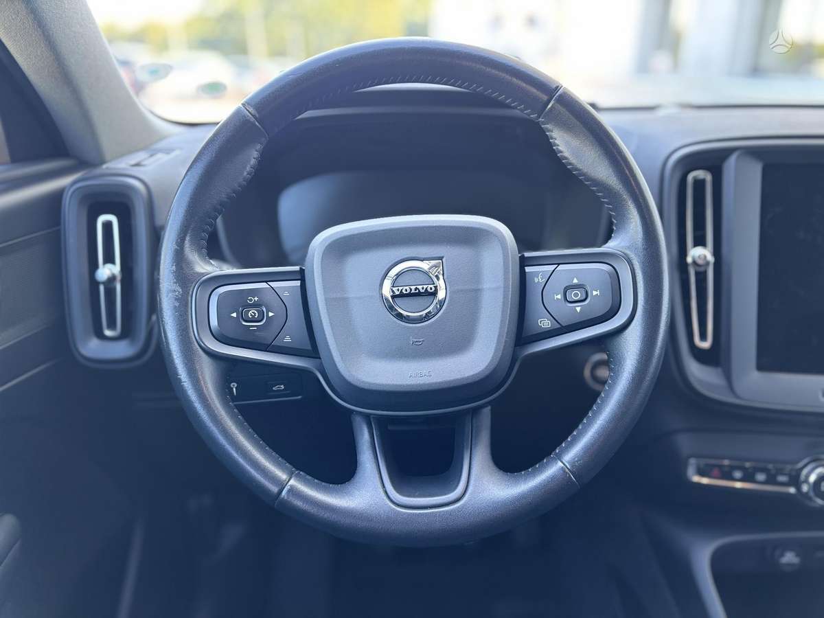 Volvo XC40, 2.0 l., Внедорожник / Кроссовер
