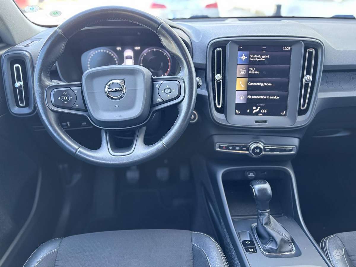 Volvo XC40, 2.0 l., Внедорожник / Кроссовер