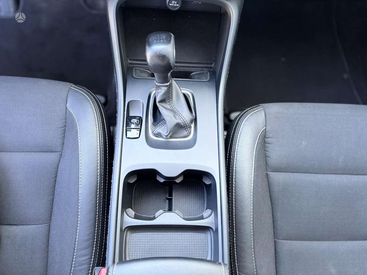 Volvo XC40, 2.0 l., Внедорожник / Кроссовер