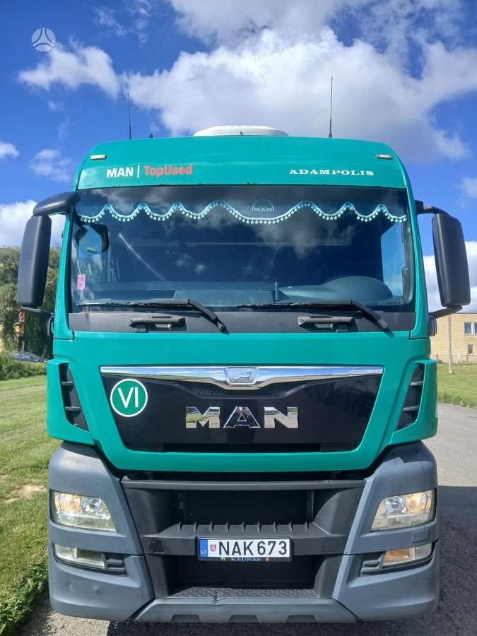 MAN TGX 18.440, double sleeper