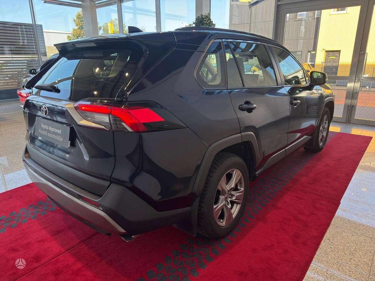 Toyota RAV4 - 5