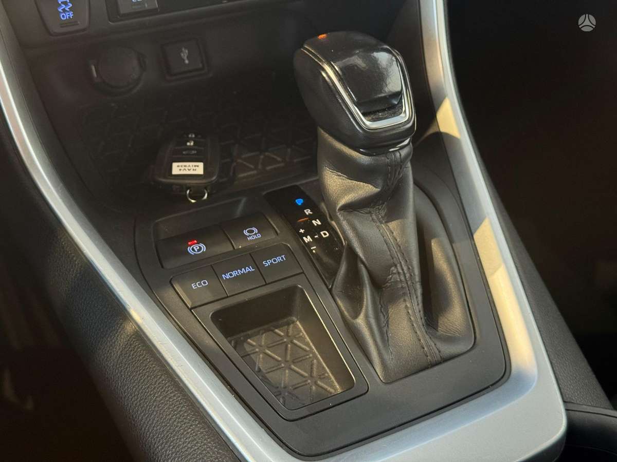 Toyota RAV4 - 12