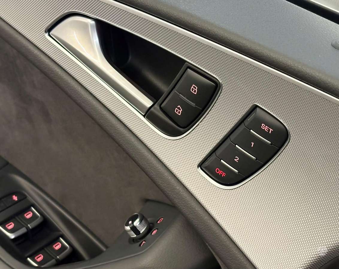 Audi A6 allroad, 3.0 l., Универсал