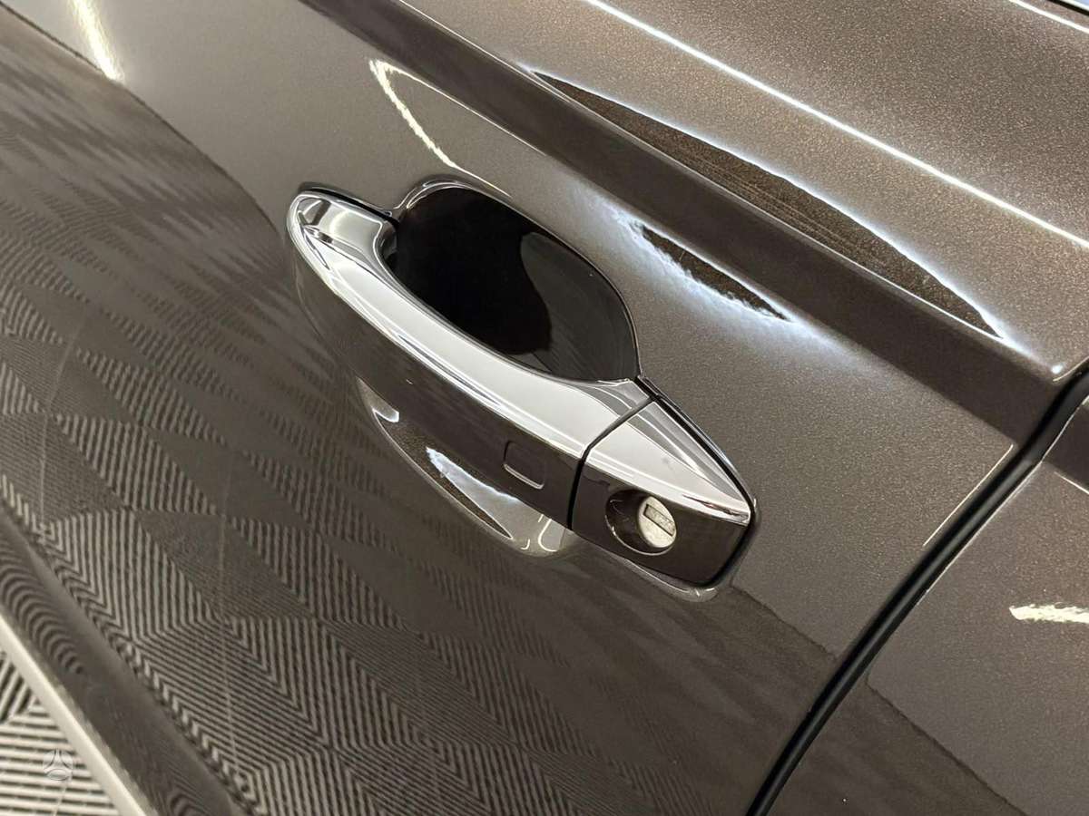 Audi A6 allroad, 3.0 l., Универсал