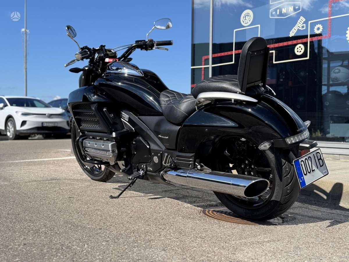 Honda Valkyrie 1832cc, чопперы / круизеры / custom