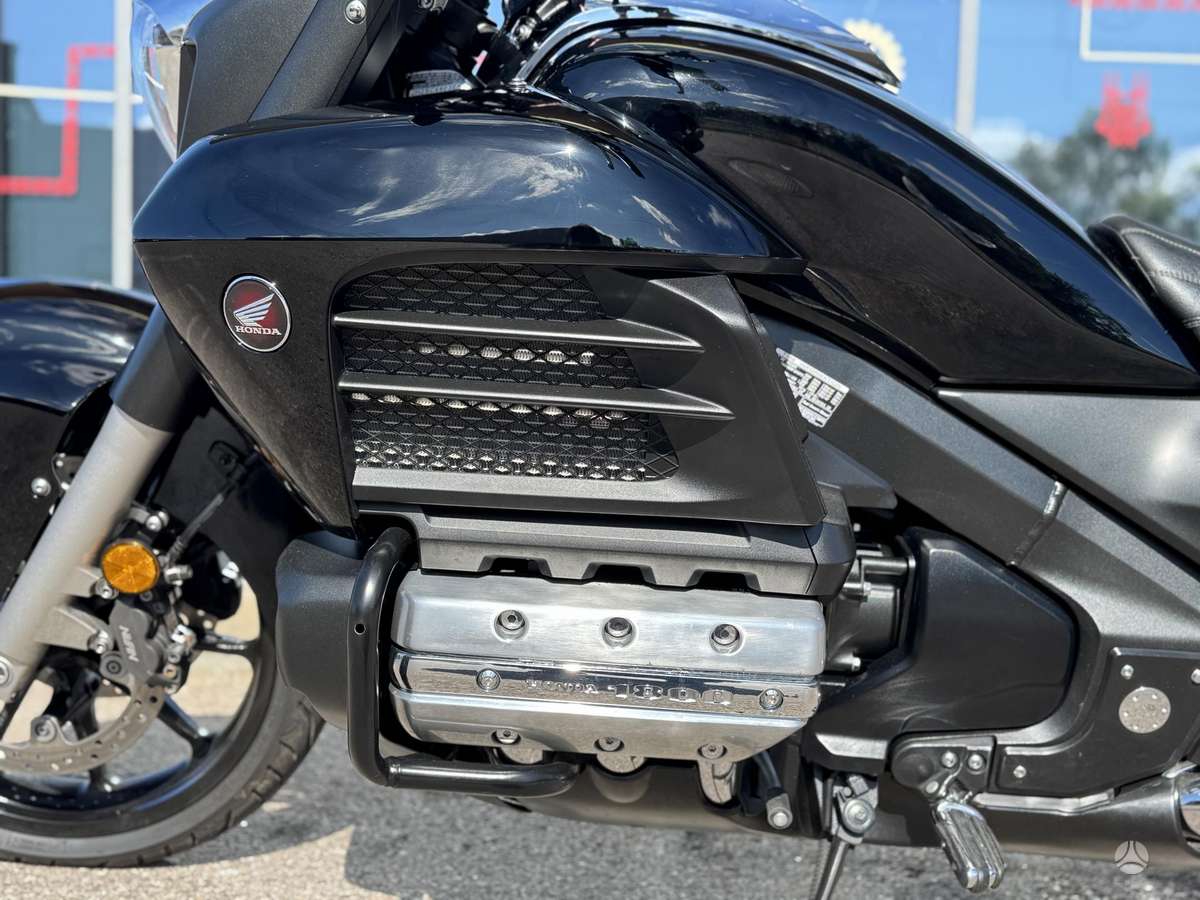 Honda Valkyrie 1832cc, чопперы / круизеры / custom
