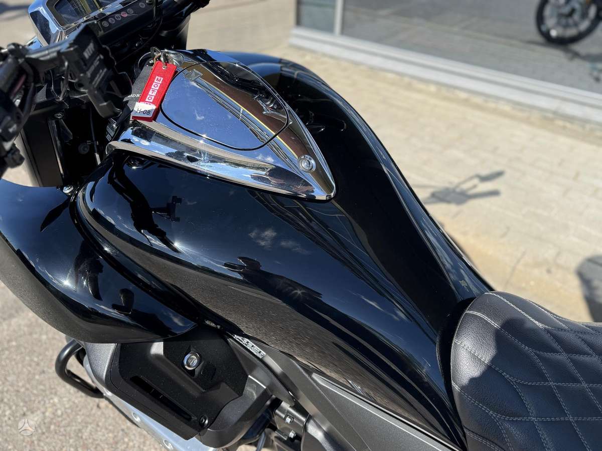Honda Valkyrie 1832cc, чопперы / круизеры / custom