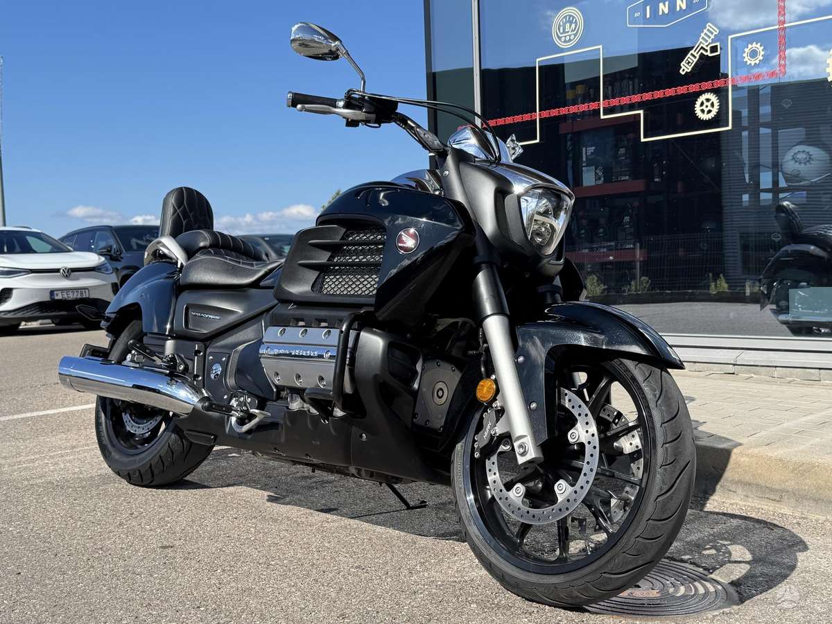 Honda Valkyrie 1832cc, чопперы / круизеры / custom