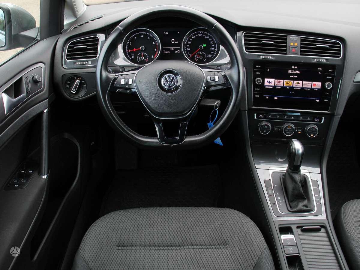 Volkswagen Golf - 5