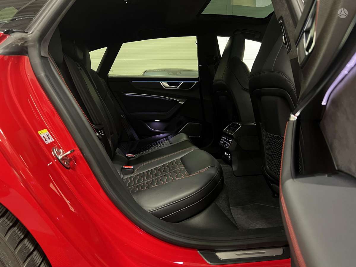 Audi RS 7, 4.0 l., Хэтчбек