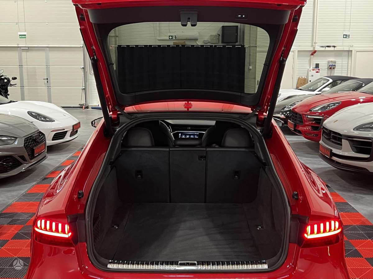 Audi RS 7, 4.0 l., Хэтчбек