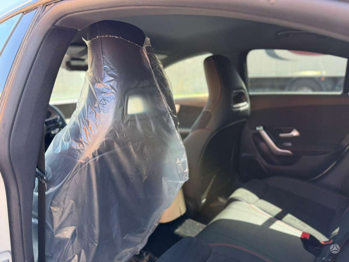 Mercedes-Benz CLA200 Dalimis