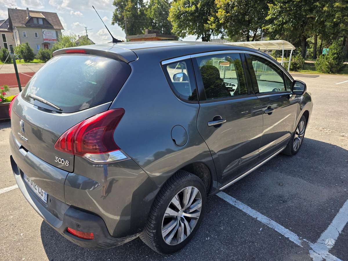 Peugeot 3008 2014 — салон