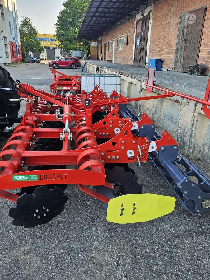 LKMZ DUCAT-4M, žemės dirbimo / ruošimo technika
