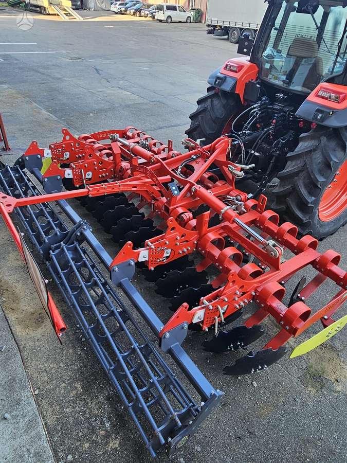 LKMZ DUCAT-4M, žemės dirbimo / ruošimo technika