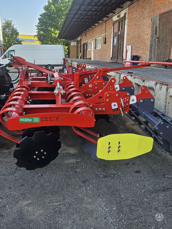 LKMZ DUCAT-4M, žemės dirbimo / ruošimo technika