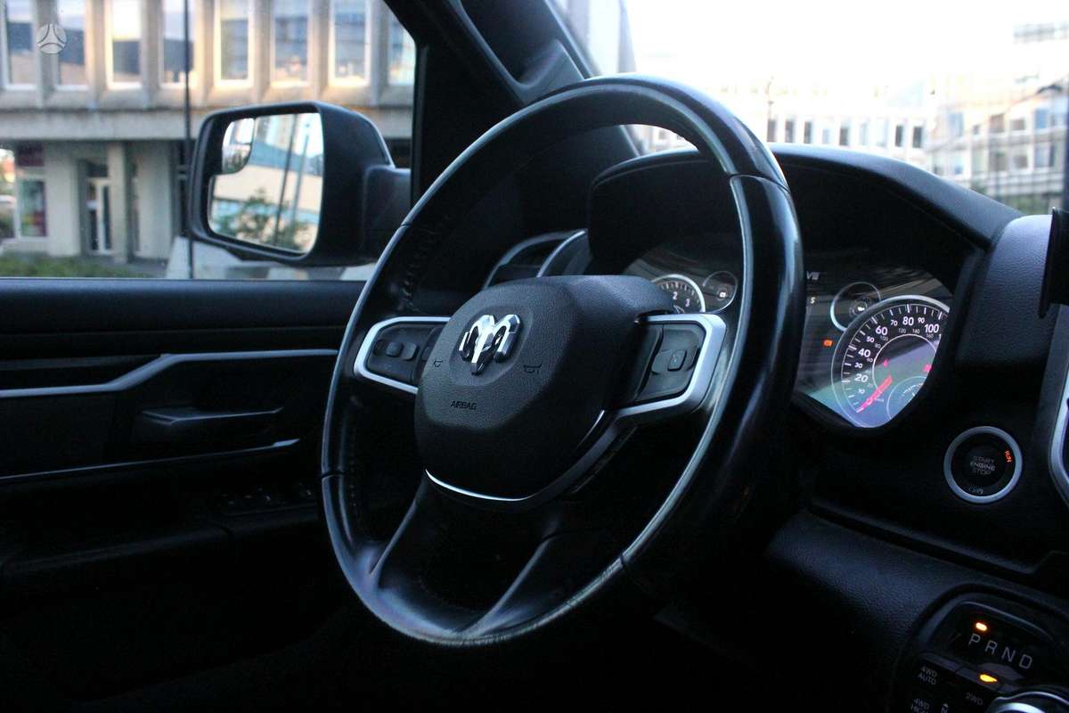 RAM 1500, 5.7 l., Пикап