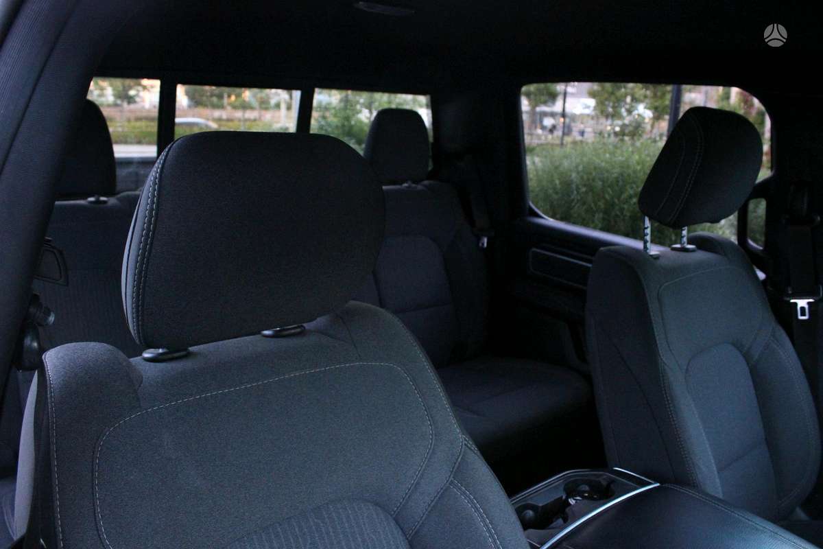 RAM 1500, 5.7 l., Пикап