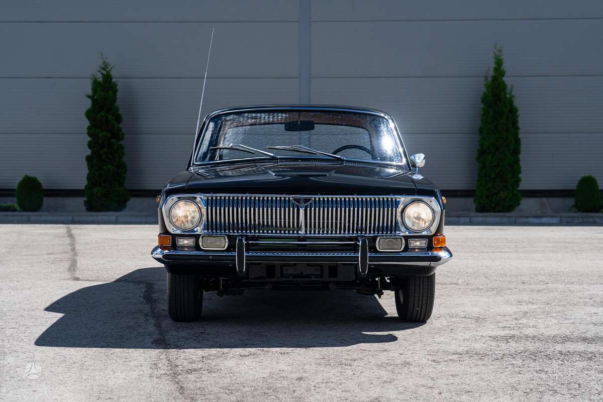 GAZ 24, 2.5 l., Седан