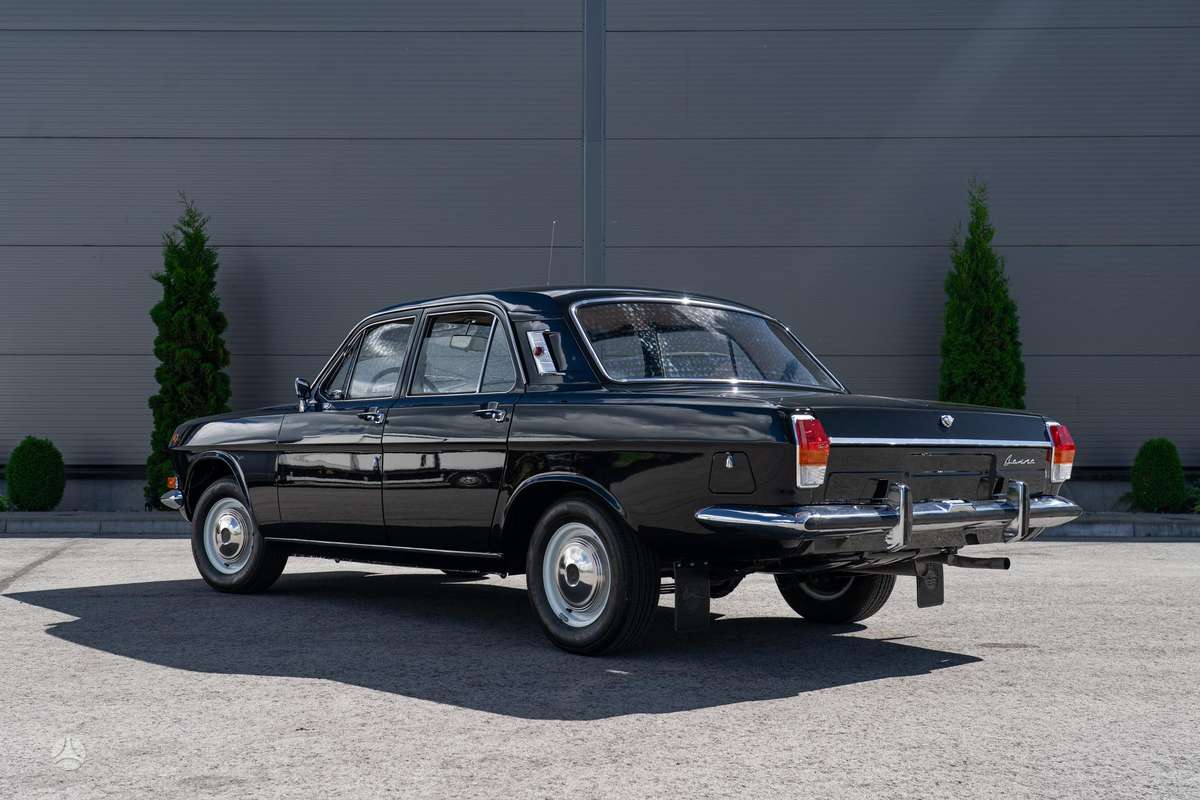 GAZ 24, 2.5 l., Седан