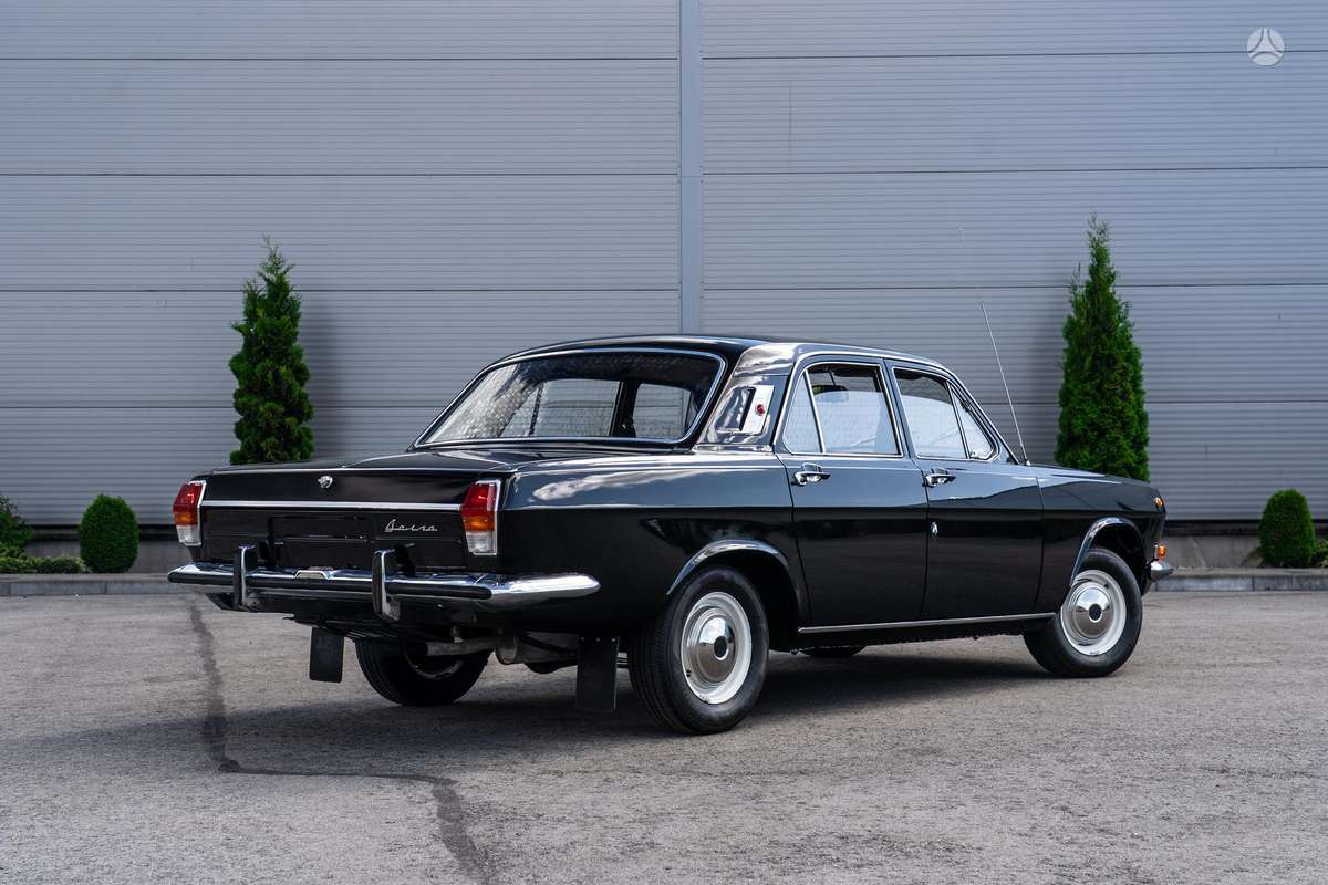GAZ 24, 2.5 l., Седан