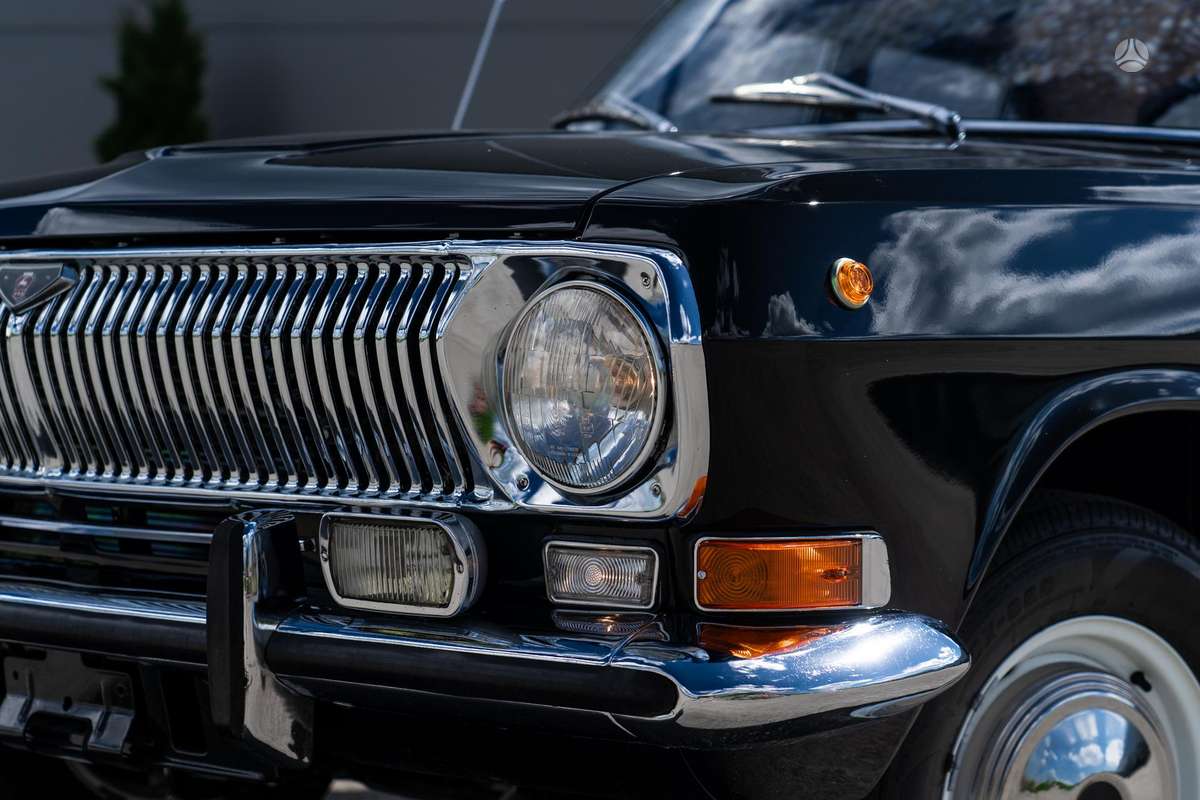 GAZ 24, 2.5 l., Седан
