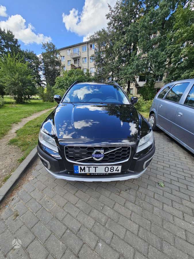 Volvo XC70 - 2