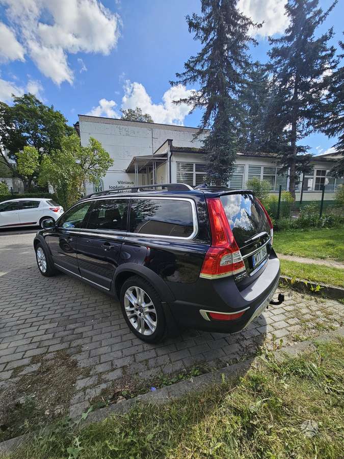 Volvo XC70, 2.4 l., wagon
