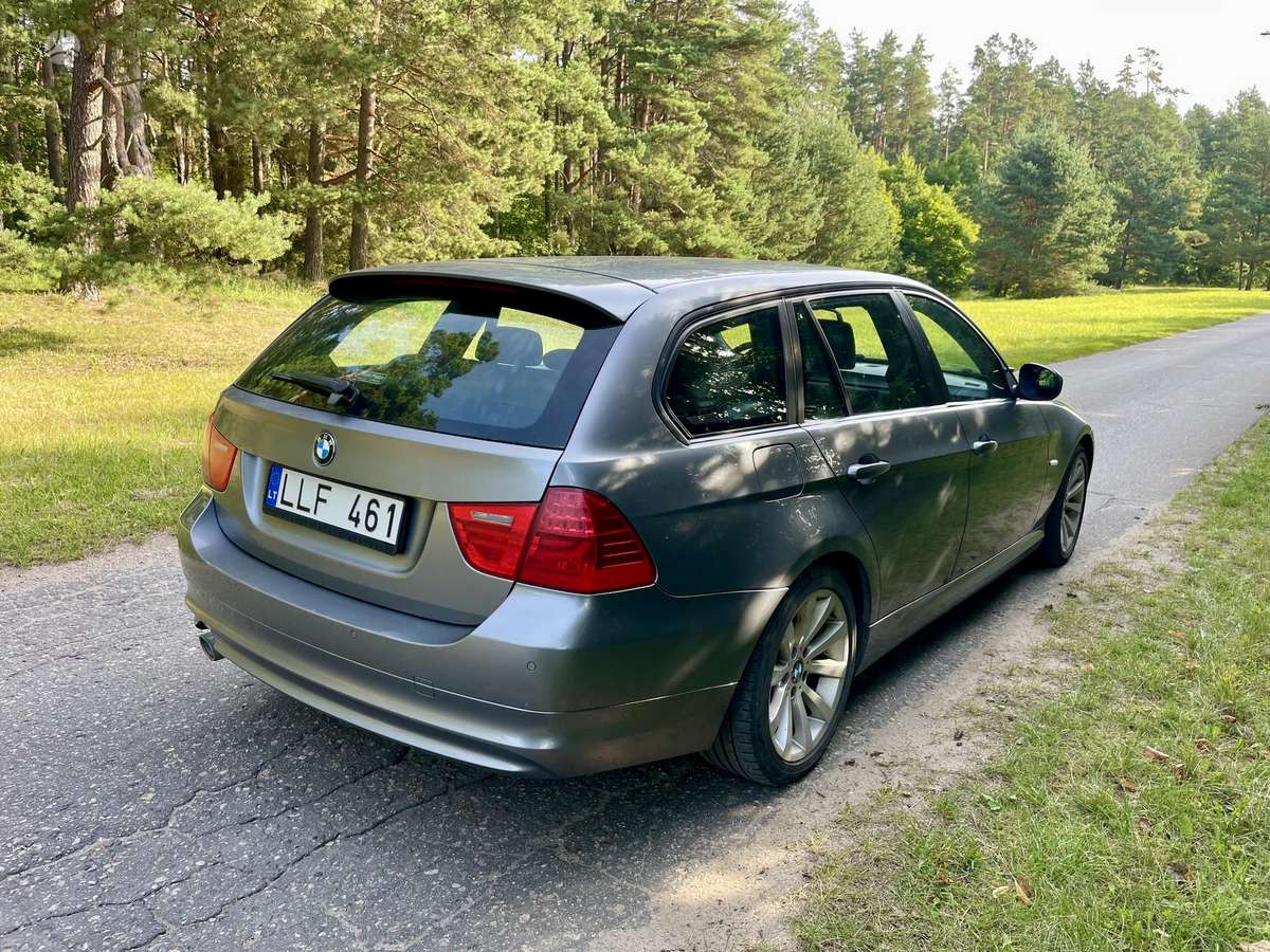 BMW 318, 2.0 l., wagon