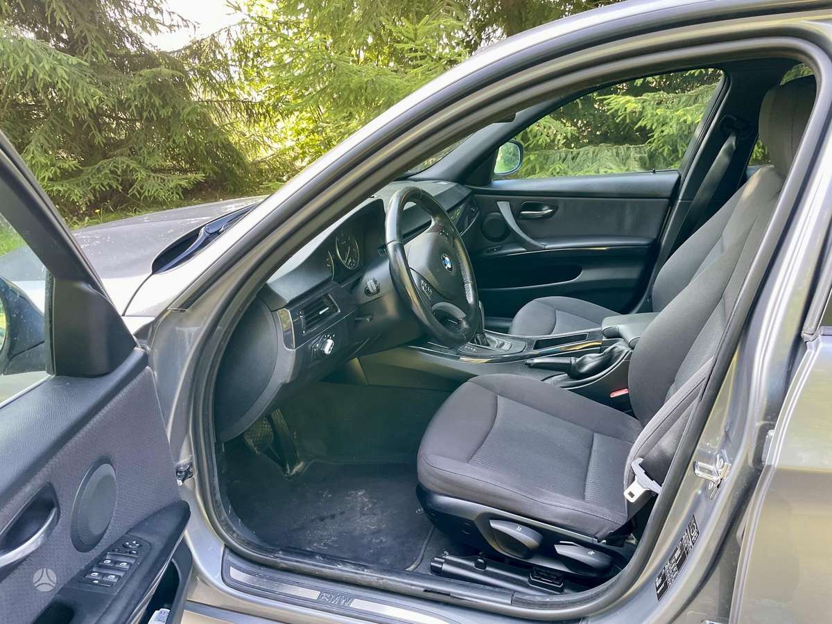 BMW 318, 2.0 l., wagon
