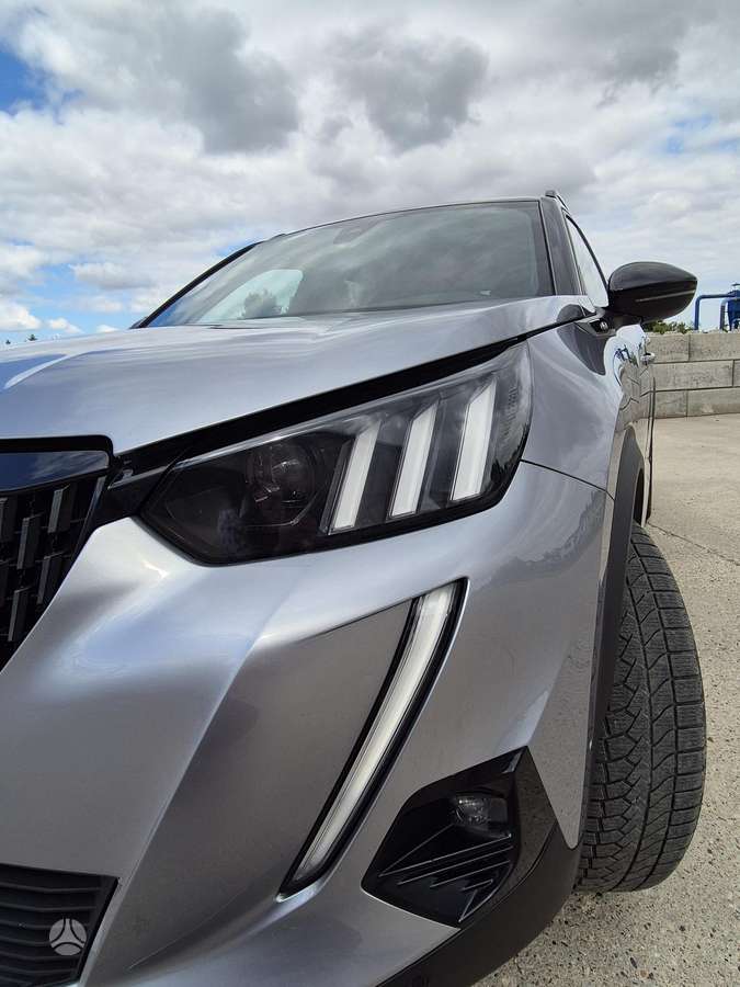 Peugeot 2008 - 5