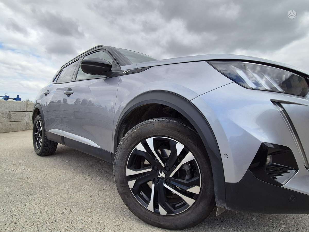 Peugeot 2008 - 6