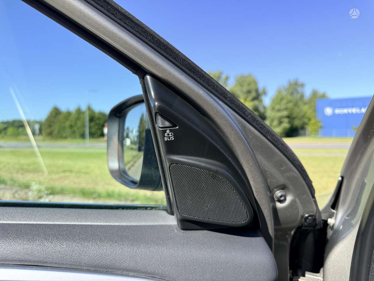 Volvo XC60, 2.4 l., Минивэн
