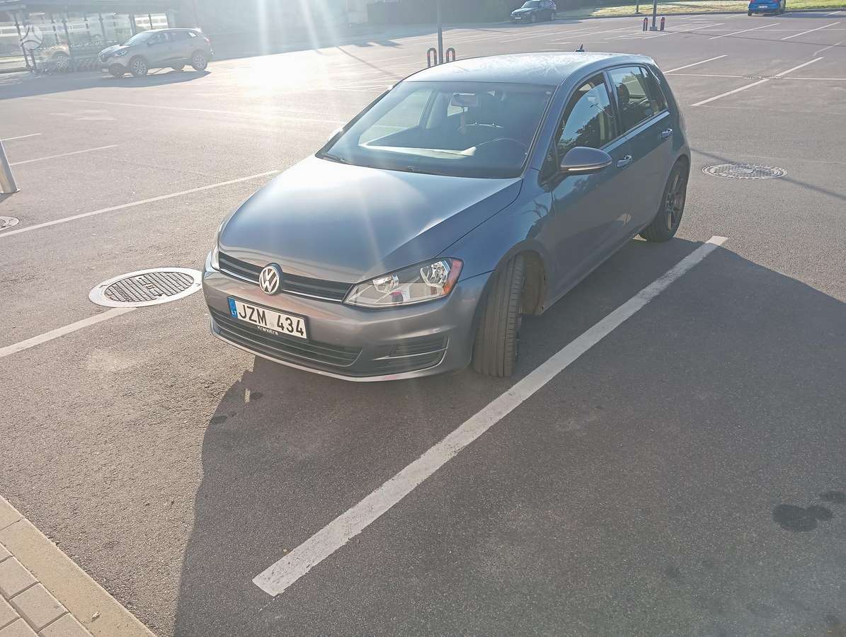 Volkswagen Golf - 3
