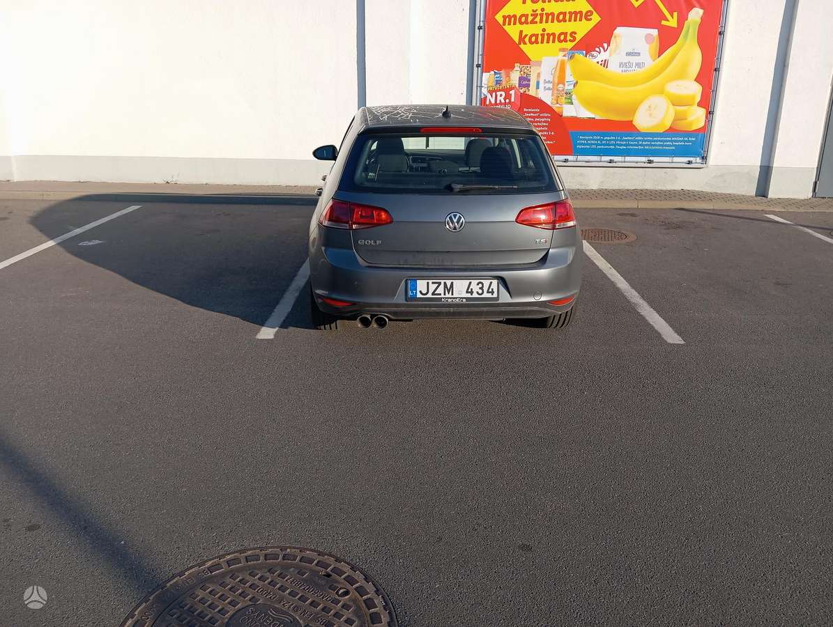 Volkswagen Golf - 5