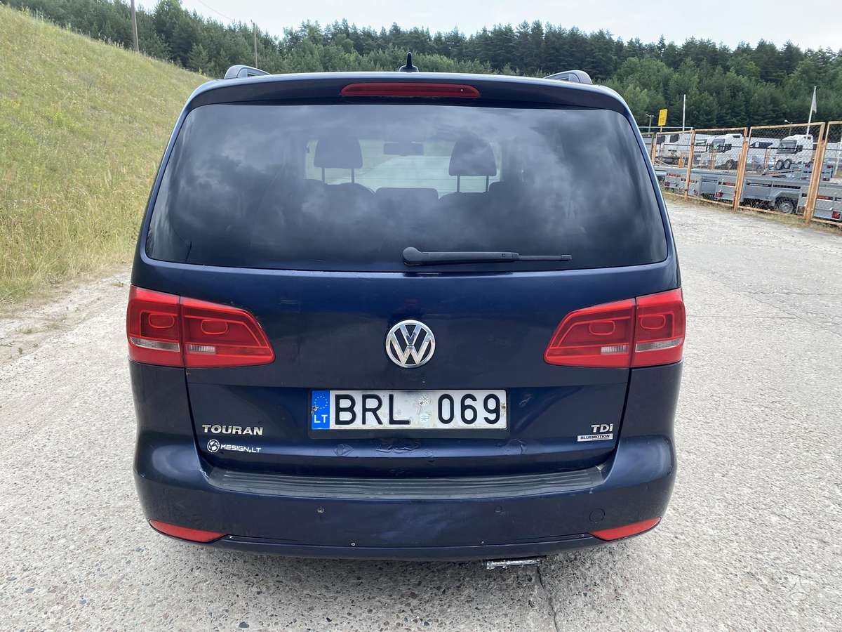 Volkswagen Touran - 6
