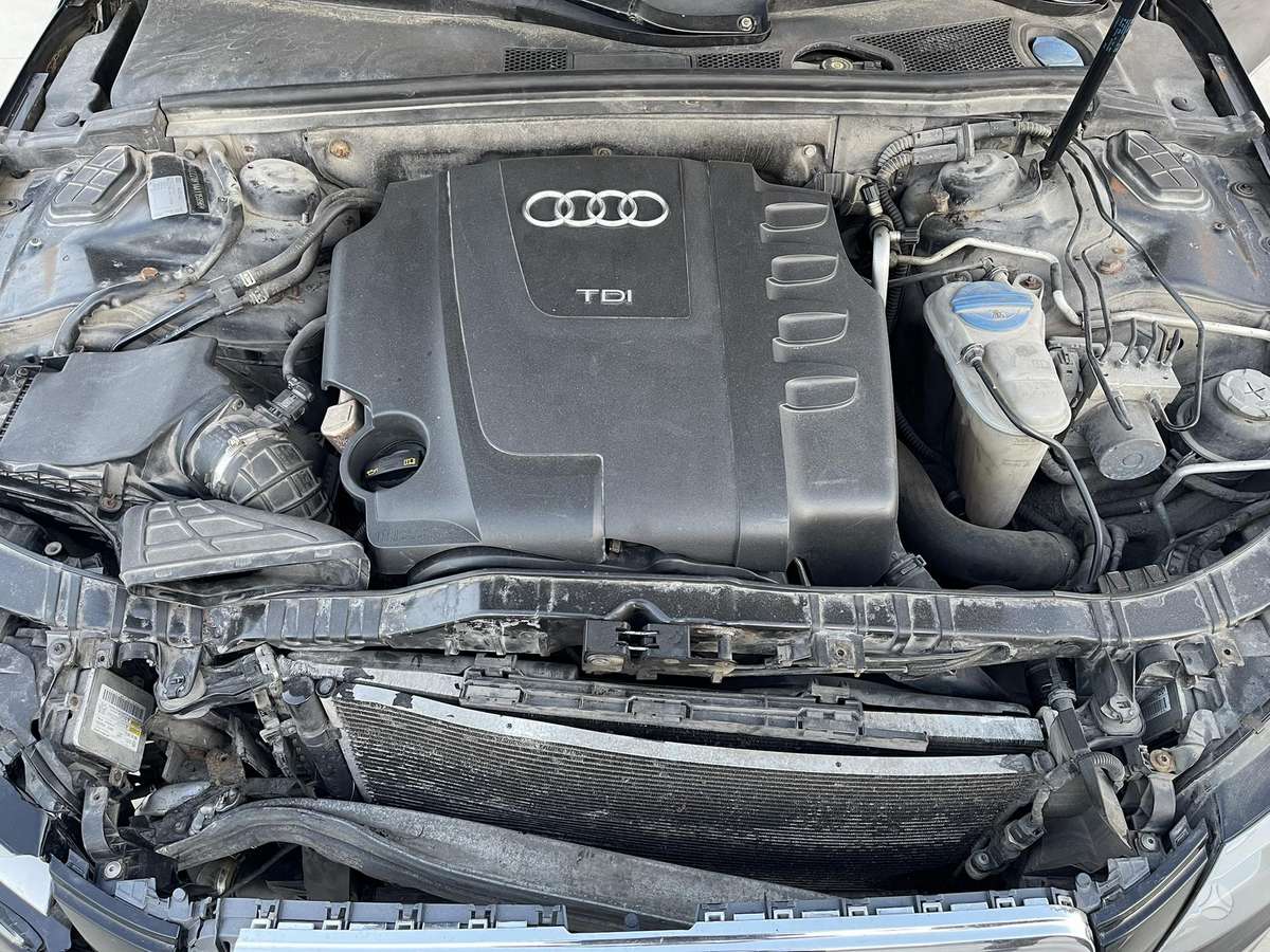 Audi A4, 2.0 l., Седан