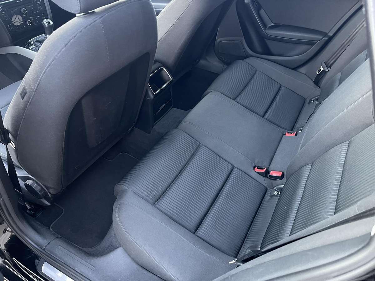 Audi A4, 2.0 l., Седан